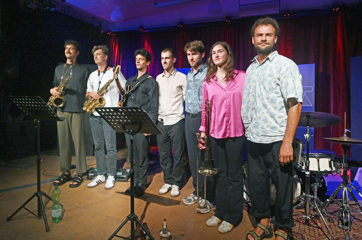 Nico Klöffer Septett auf der Bühne